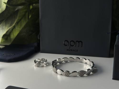 طقم اسوارة مع خاتم apm - فضي