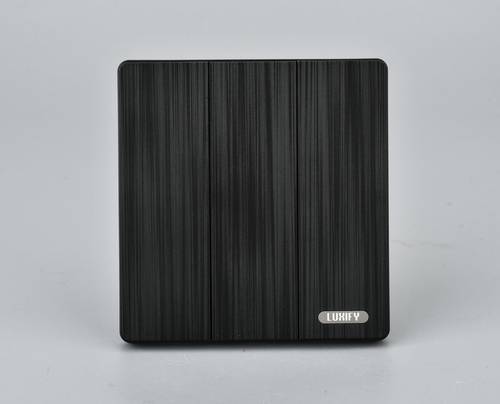مفتاح ثلاثي LUXIFY