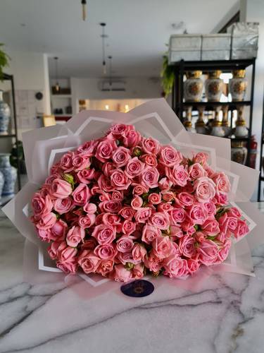 Spray roses 40 stems bouquet 