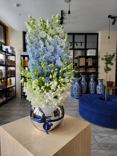 Sliver vase mix flowers
