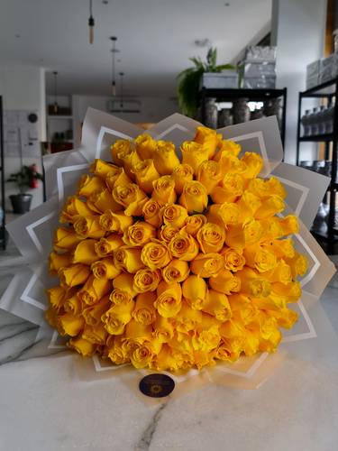 باقة 100 غصن جوري 