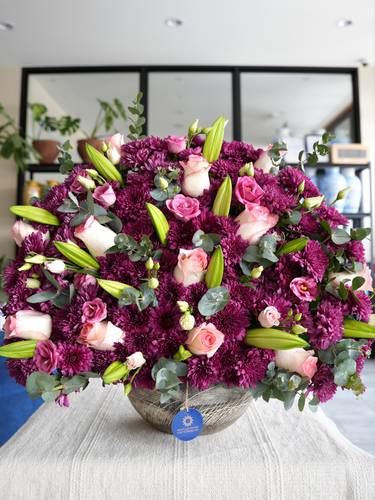 Ceramics vase mix flowers