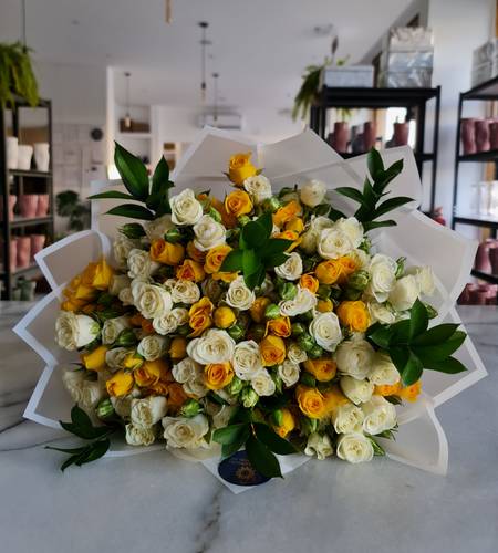 Spray roses 30 stems bouquet 