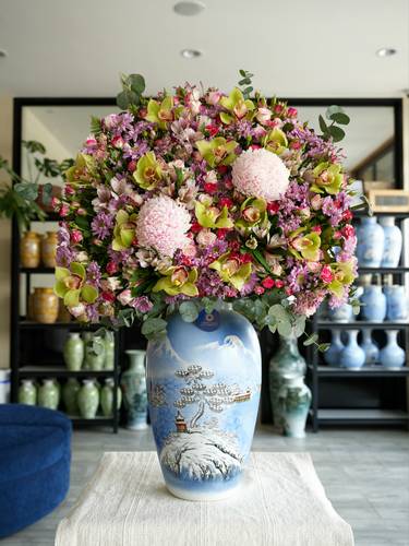 Chinese vase mix flowers