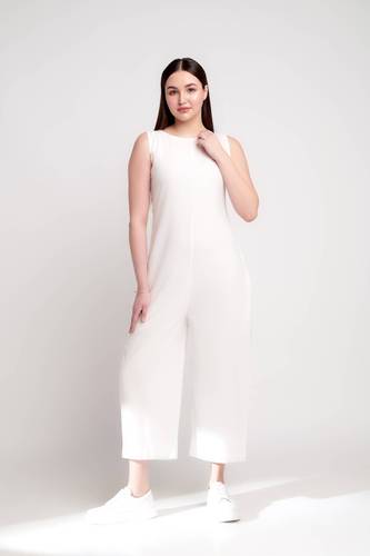 White linen sleeveless jumpsuit