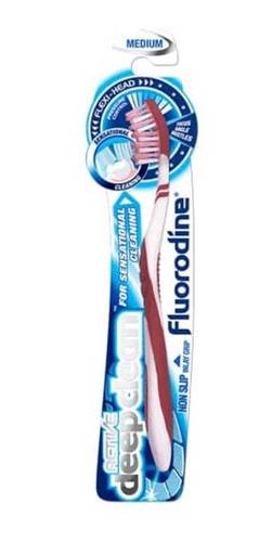 MB. FLUORODINE ULTRA ACTIVE CLEAN TOOTH BRUSH SOFT 8179