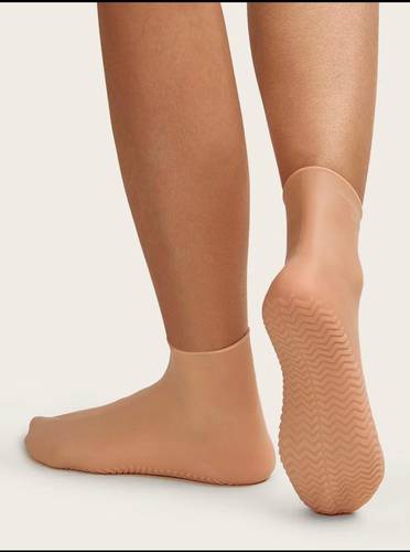 Anti-slip Whitening & Moisturizing Silicone Socks