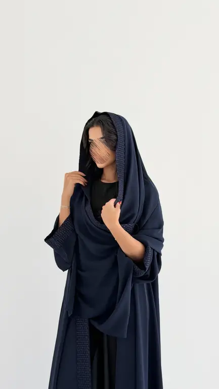 فخامة التطريز: عباية أنيقة لكل مناسبة