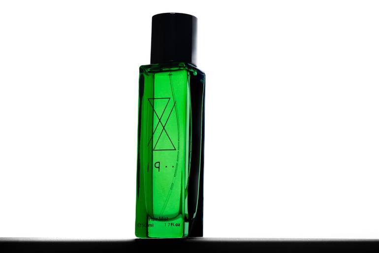 عطر أخضر للشعر