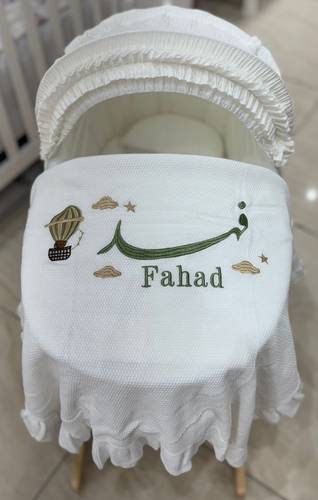 بطانيه مع التطريز