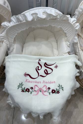 بطانيه مع التطريز 🎀