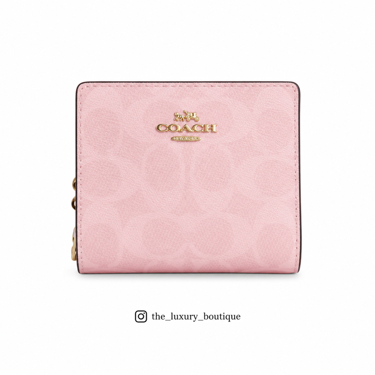 Coach snap wallet in powder pink