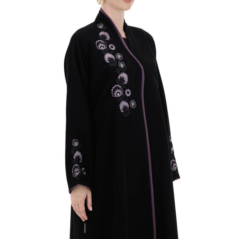 ‏Lavender Mist – تطريز بنفسجي - طرحه سادة عرض ونصف - بدون ازرار - 52 - طلب تفصيل