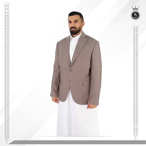 جاكيت بني مقلم