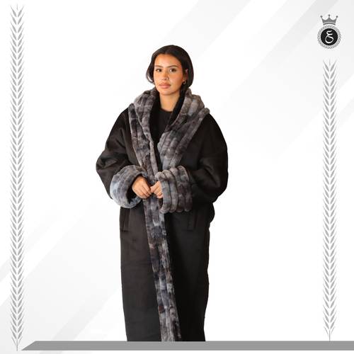 فروه نسائي أسود