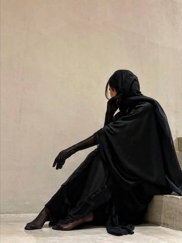 عباية اسود دانتيل