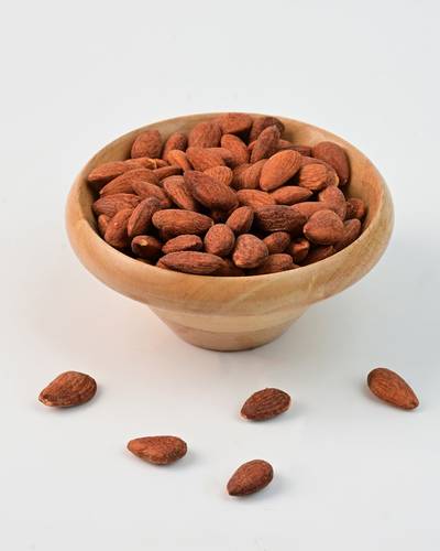 Smoked almonds