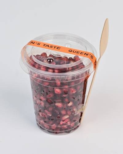 علبة رمان طازجة كبيرة