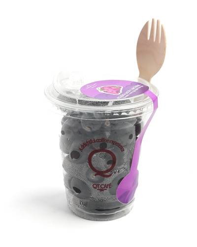 علبة عنب احمر طازجة كبيرة