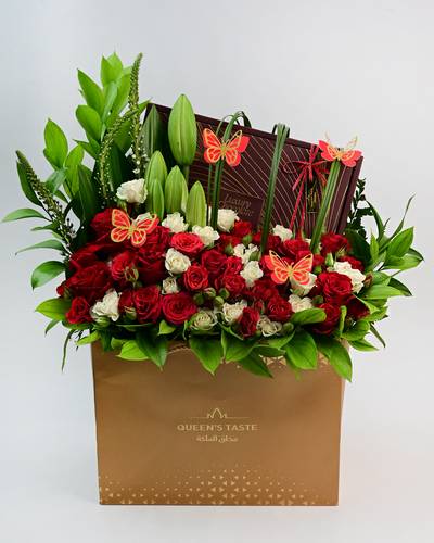 شنطة الشوكولاه الفاخرة 1.لون&nbsp; الورد حسب المتوفر&nbsp; يوميا 