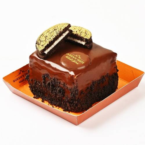 قطعة كيك كرز اوريو