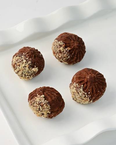 Chocolate hazelnut petit four