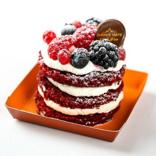 raspberry velvet cake slice