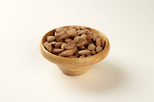 لوز مالح