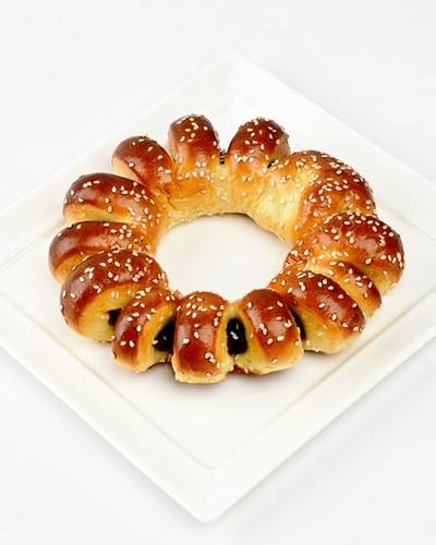 بريوش بالتمر