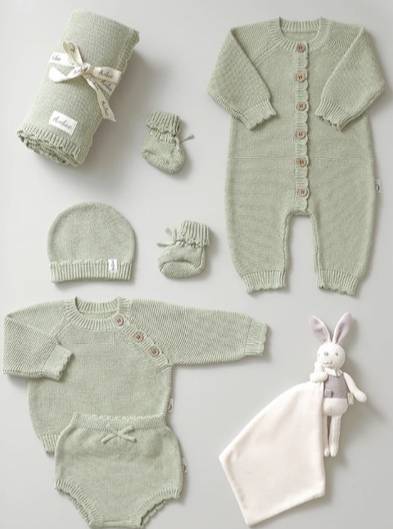 Sage Scalloped Set | طقم اخضر بأطراف صدفية