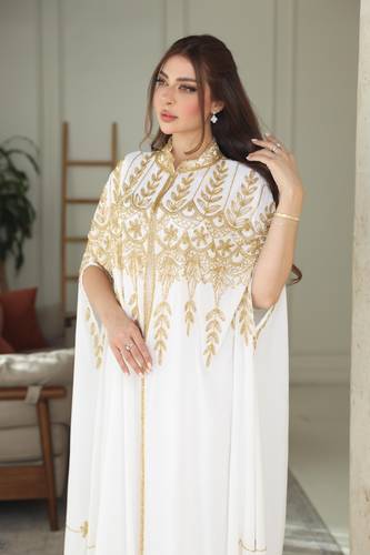 فستان ڤيلار
