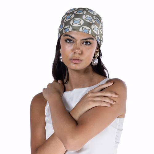 SIGNATURE SILK SCARF –OLV 3