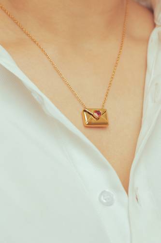 سلسال Luna Envelope 