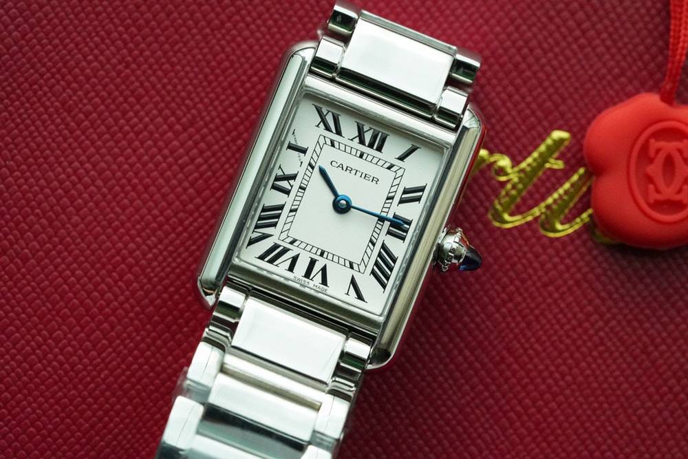 Cartier tank 2018