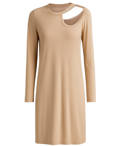 فستان عصري بفتحة تصميمية غير متماثلة  Boohoo