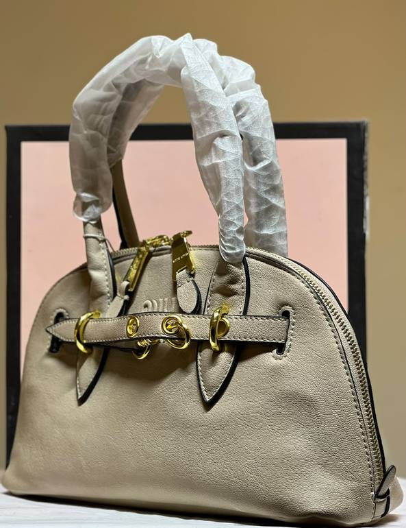 Miu Miu Aventure tote bag