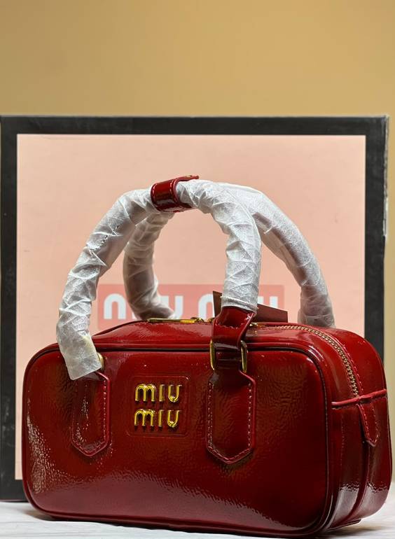 Miu Miu patent leather shoulder bag