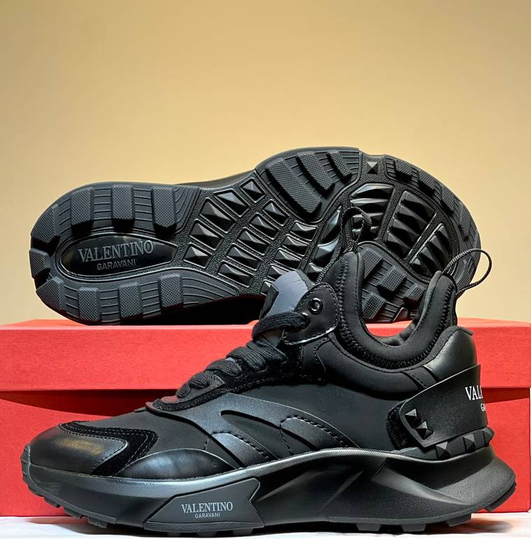 Valentino Garavani Sneaker - all black