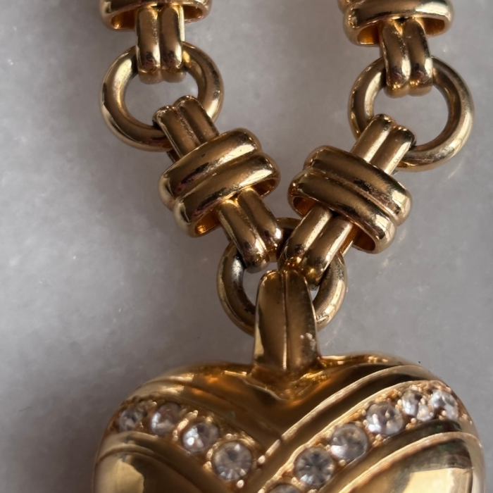 قلادة Swarovski