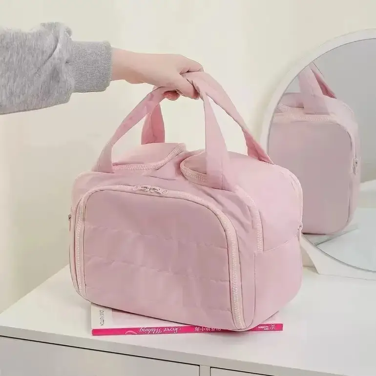 شنطة كلاسيكية يد نسائية قابلة للطي بتصميم Y2K للنساء مقاومة للماء