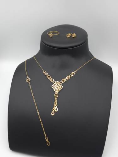 طقم ناعم ذهب عيار 21