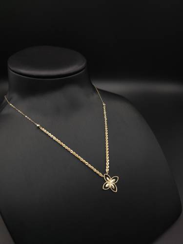 عقد ذهب عيار 18