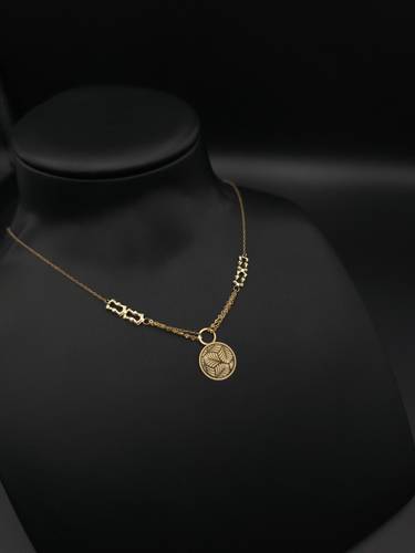 عقد ذهب عيار 21