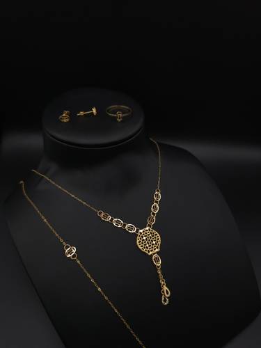طقم ناعم ذهب عيار 21