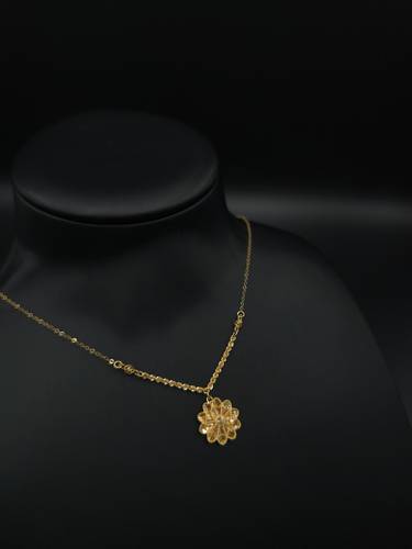 عقد فلاور ذهب عيار 21