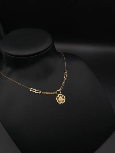 عقد ذهب عيار 21