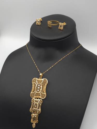 نصف طقم ذهب عيار 21