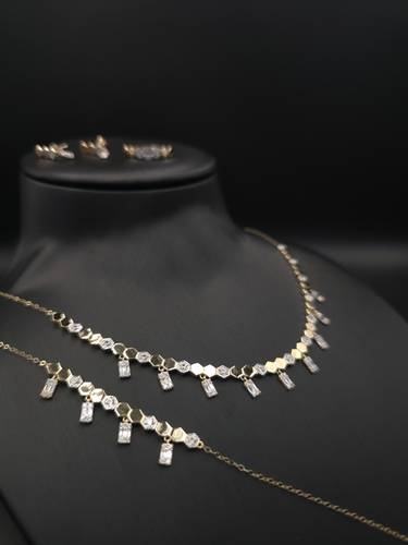 طقم عصري ذهب عيار18