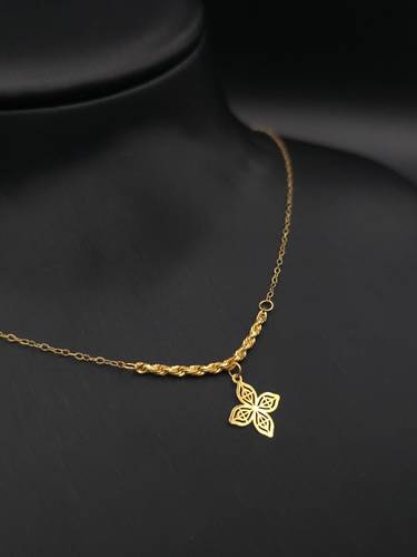 عقد ذهب عيار 21