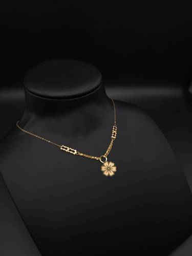 عقد ذهب عيار 21